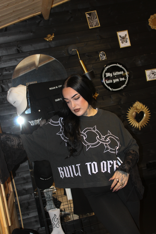 BUILT TO OFFEND OVERSIZED CROP TEE