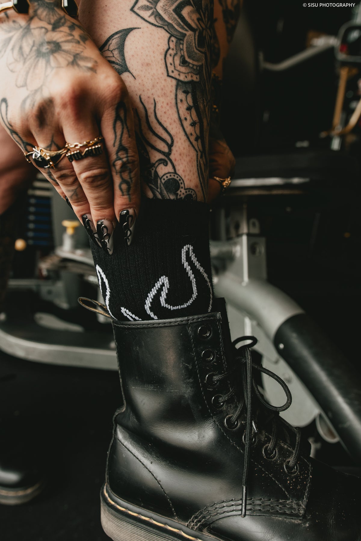 FLAME BOUND CREW SOCKS