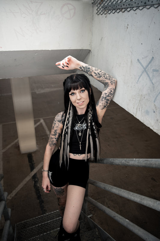 DEAD SET CROP VEST